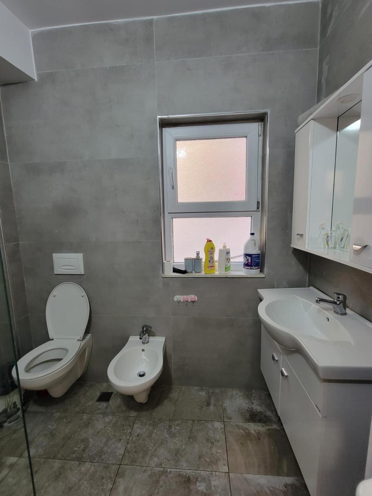 Ajla Komuna Apartament Apartman Tirana Kültér fotó